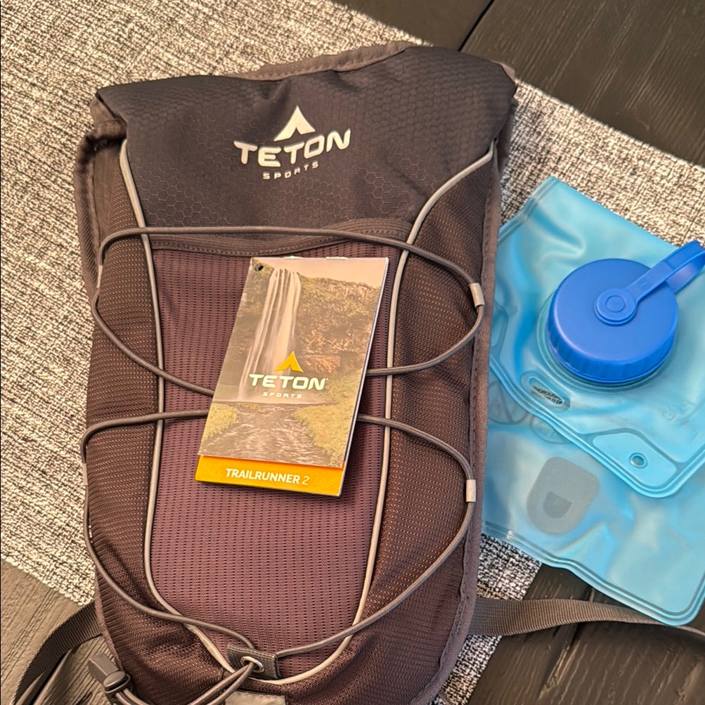 Teton Trailrunner 2 Sports Black Hydration Backpack